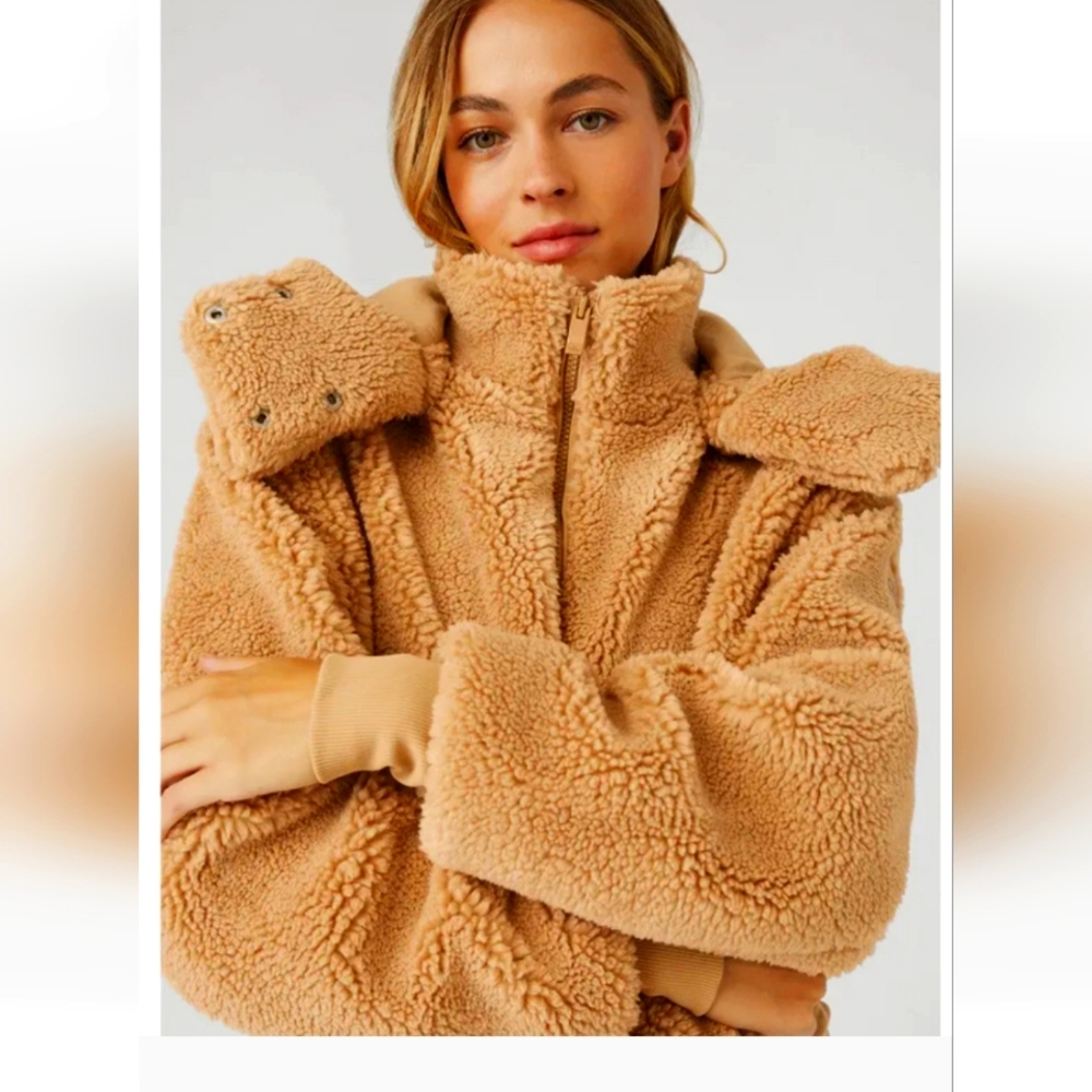 NWOT ALO Yoga FOXY SHERPA Camel Jacket Size Large